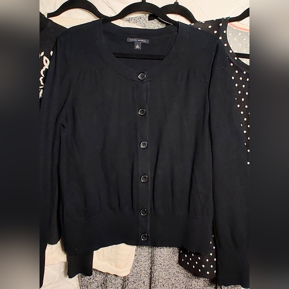 7 Piece Women's XL Black & White Bundle! ๐ค - Picture 11 of 16